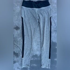 Lululemon Cropped Leggings - Black & Grey